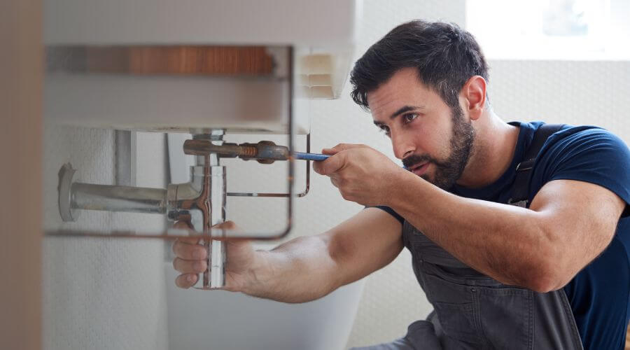 Professional water heater repair in Hollins, AL